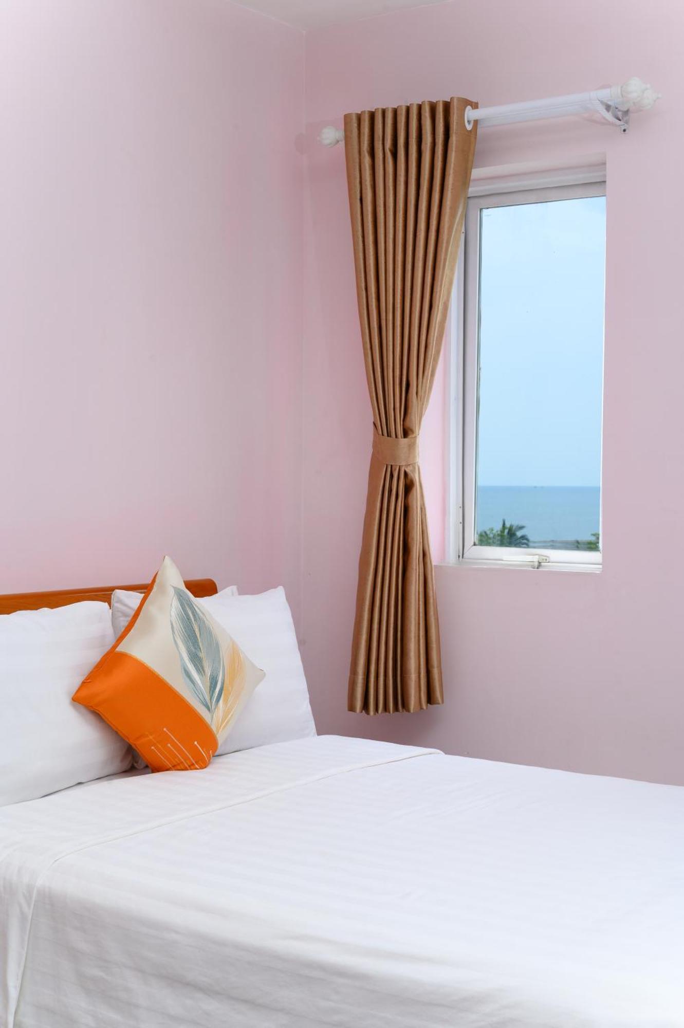 Luxy Park Hotel - Phu Quoc Centre Экстерьер фото